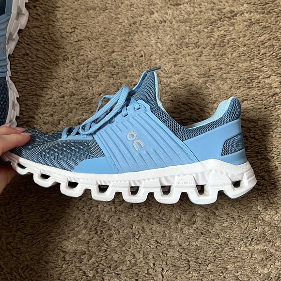 cloudswift PR sneakers in color lake/sky worn twice brand new - Picture 7 of 8